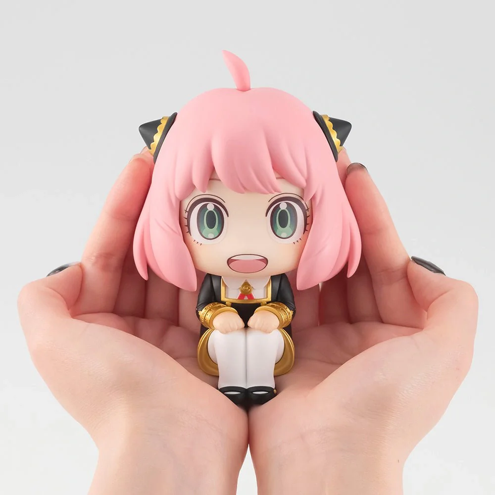 SPYxFAMILY - Anya Forger (with gift) Lookup Mini Figure MegaHouse - Image 8